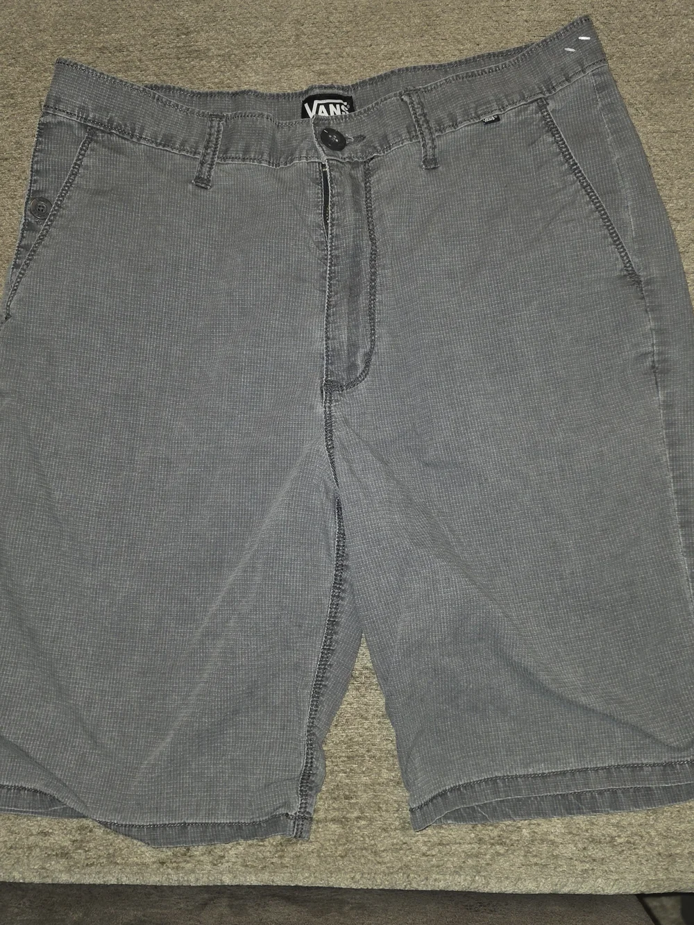 Vans Men’s Slate Gray Flat-Front Shorts 32
